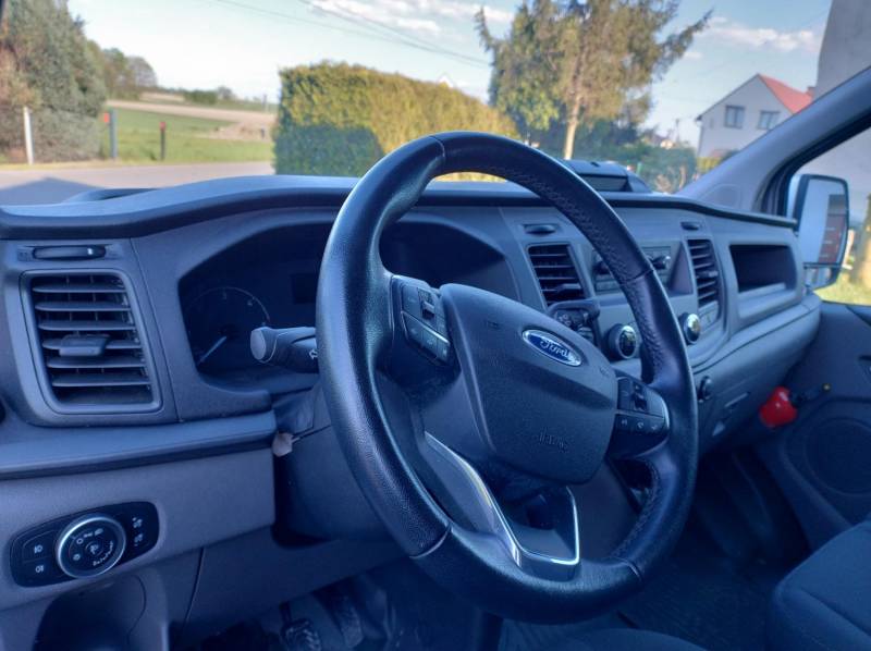 ox_ford-transit-custom-20202021-czujniki-parkowania-przod-i-tyl