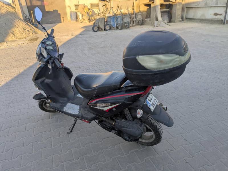 ox_skuter-moto-magnus-ibizzo-50-4t-2008r-na-czesci