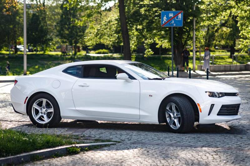 ox_chevrolet-camaro-rok-2018-32450km