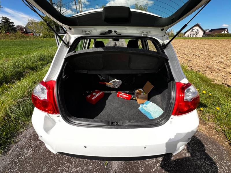 ox_toyota-auris-133-vvt-i-life