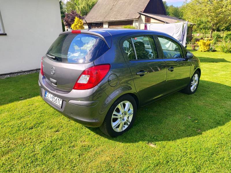 ox_opel-corsa-14-benzyna-zadbana