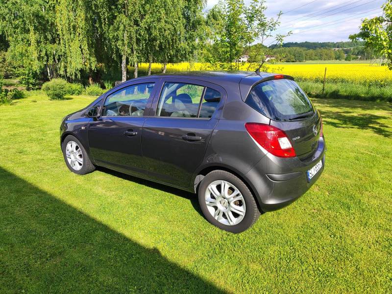 ox_opel-corsa-14-benzyna-zadbana