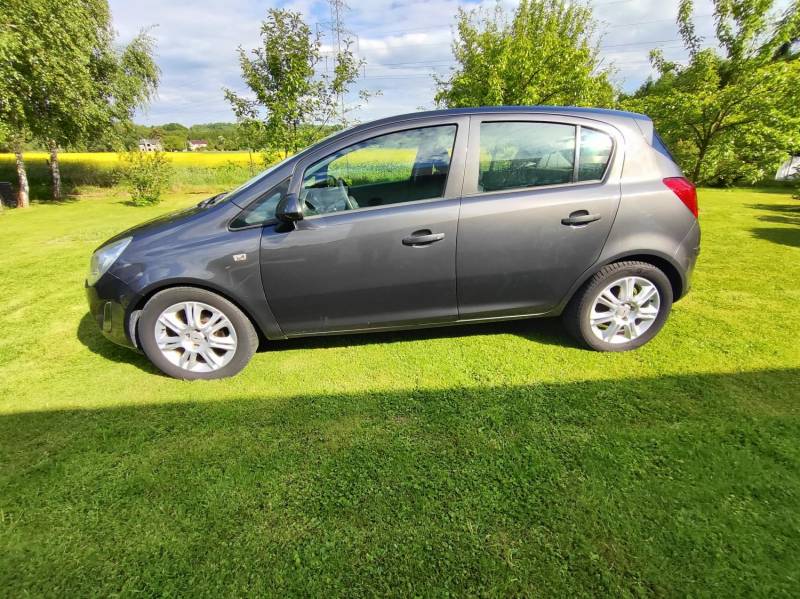 ox_opel-corsa-14-benzyna-zadbana