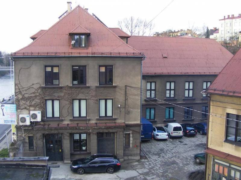 ox_do-wynajecia-budynek-handlowo-uslugowy-w-cieszynie