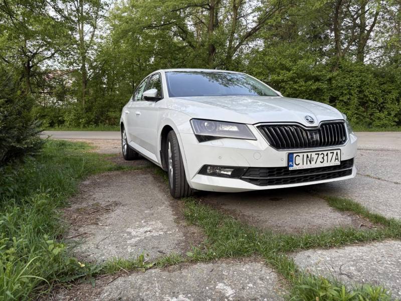 ox_skoda-superb-3