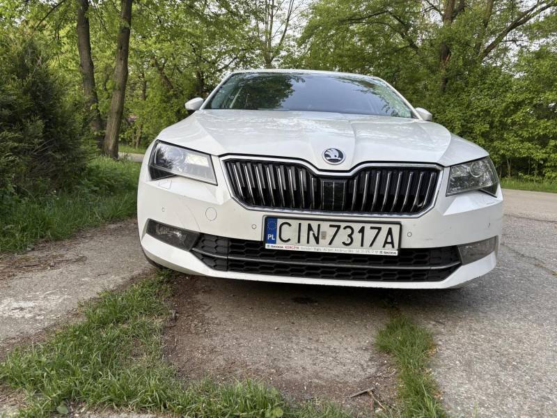 ox_skoda-superb-3