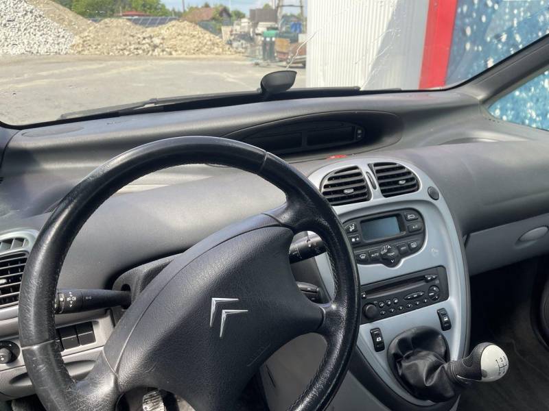 ox_citroen-xsara-picasso-16-benzyna-klimatyzacja-rok-2010-130tys-km