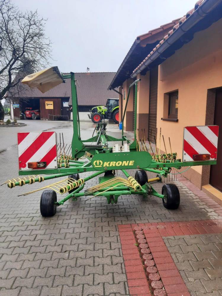ox_sprzedam-zgrabiarke-krone