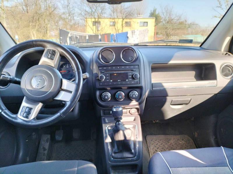 ox_fajny-jeep-compass-za-rozsana-cene