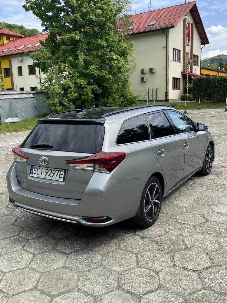 ox_toyota-auris-combi-selection-16-2018-lpg-stag