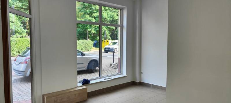 ox_lokal-skoczow-centrum-50m-parter-parking
