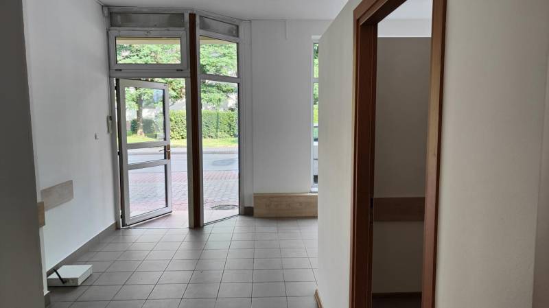 ox_lokal-skoczow-centrum-50m-parter-parking