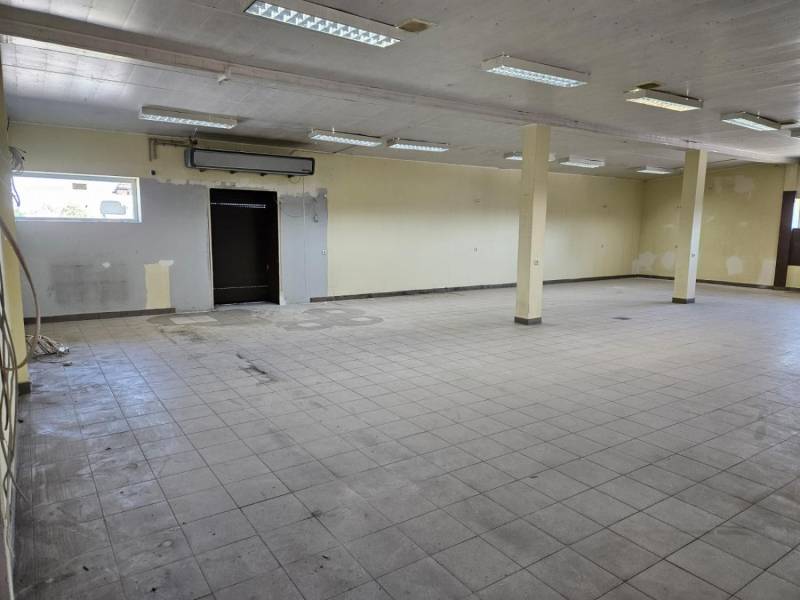 ox_lokal-do-wynajecia-na-dzialalnosc-handlowo-uslugowa-w-centrum-debowca