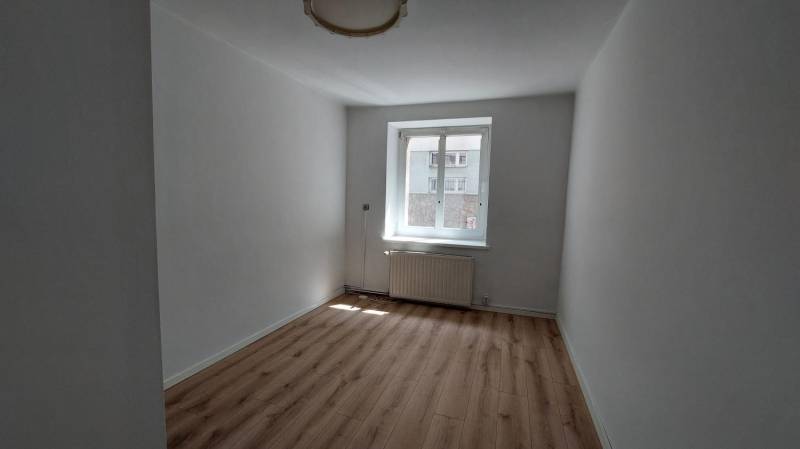 ox_sprzedam-mieszkanie-62m2-cieszyn-centrum-parter