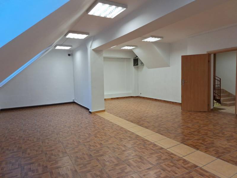 ox_skoczow-centrum-lokal-do-wynajecia