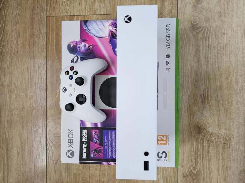 ox_konsola-xbox-series-s-512gb