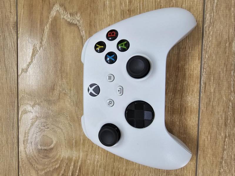 ox_konsola-xbox-series-s-512gb