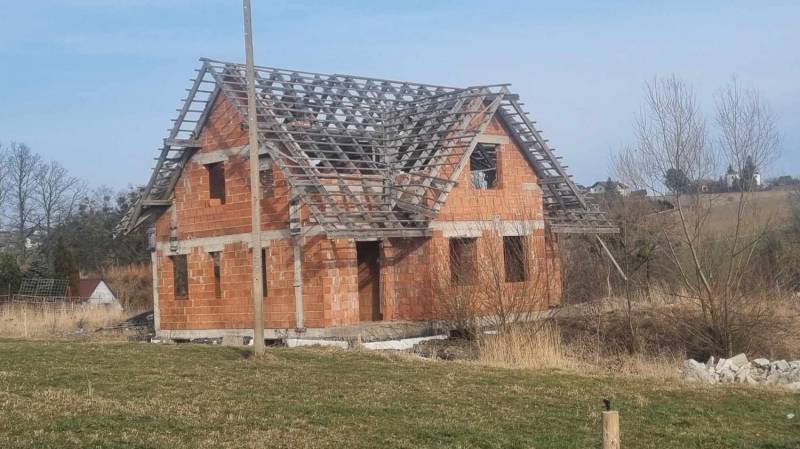 ox_dom-w-stanie-surowym-na-duzej-dzialce-na-sprzedaz-w-cieszynie-krasna