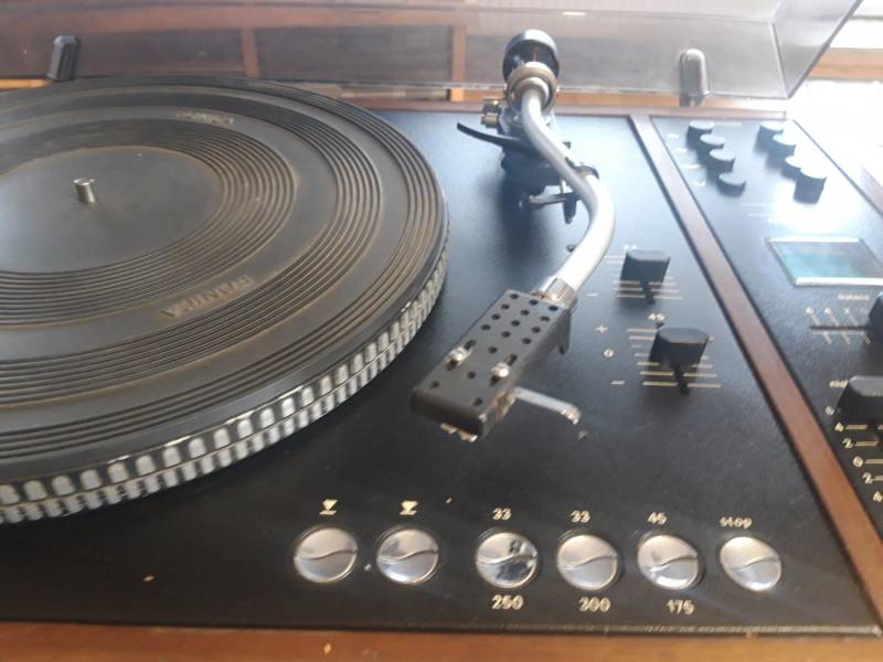 ox_sprzedam-gramofon-z-czasow-prl-daniel-ze-wzmacniaczem