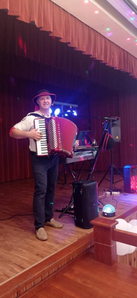 ox_uslugi-muzyczne-na-zywo-dj-konferansjer