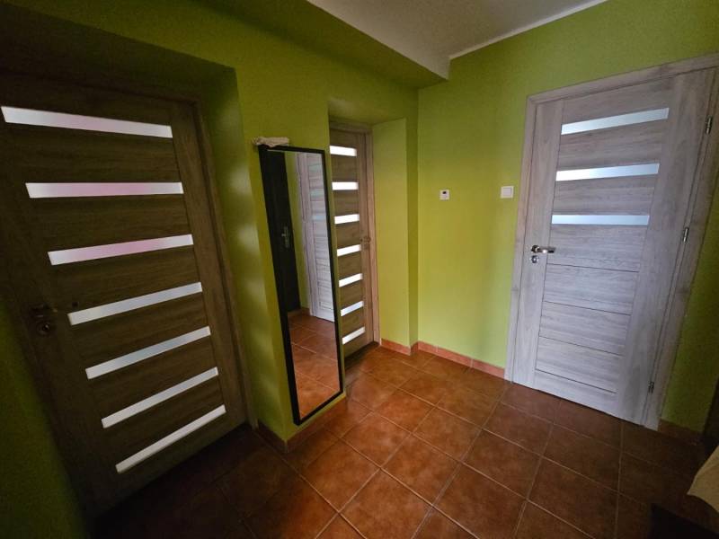 ox_wynajme-mieszkanie-3-pokojowe-80m2-w-centrum-skoczowa