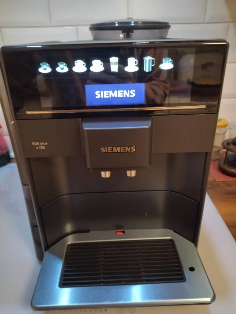 ox_ekspres-siemens-eq6-plus-te651319rw-prawie-nowy
