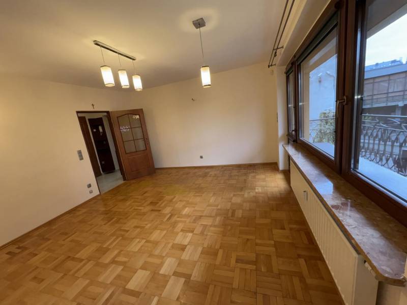 ox_m-3-centrum-cieszyn-bezczynszowe-mieszkanie-60m2