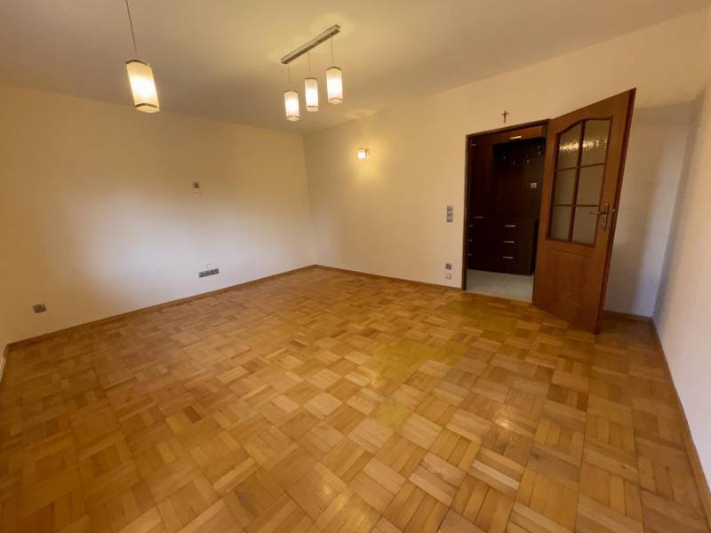 ox_m-3-centrum-cieszyn-bezczynszowe-mieszkanie-60m2