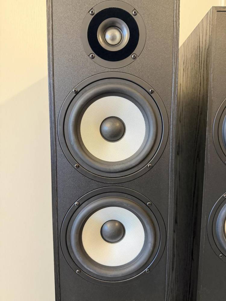 ox_kolumny-pylon-audio-pearl-25