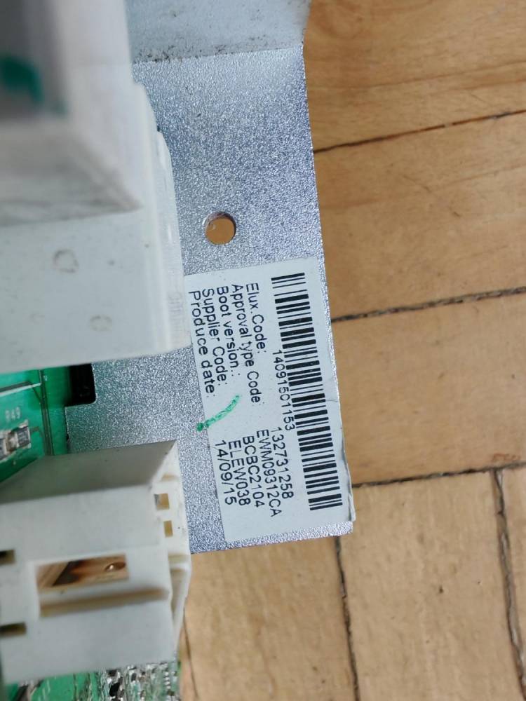 ox_sprzedam-modul-sterujacy-pralki-electrolux
