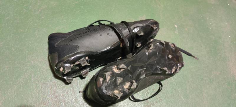 ox_korki-adidas-predator-38