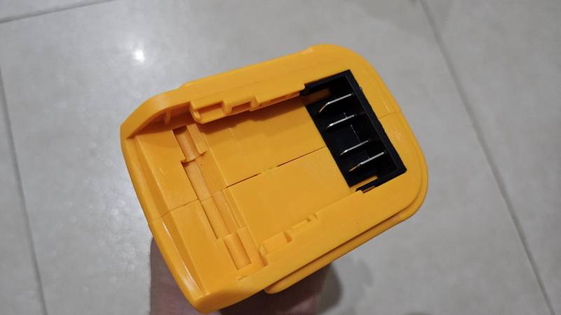 ox_urzadzenie-wielofunkcyjne-na-aku-dewalt