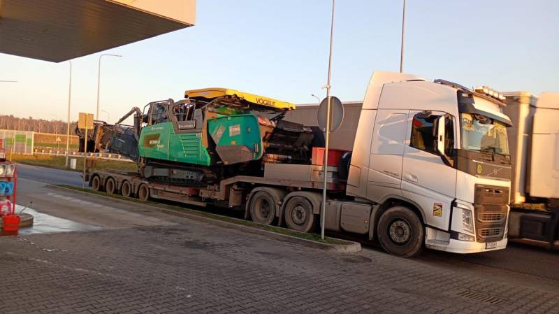 ox_niskopodwoziowy-transport-maszyn-rolniczych-budowlanych-lesny-koparek