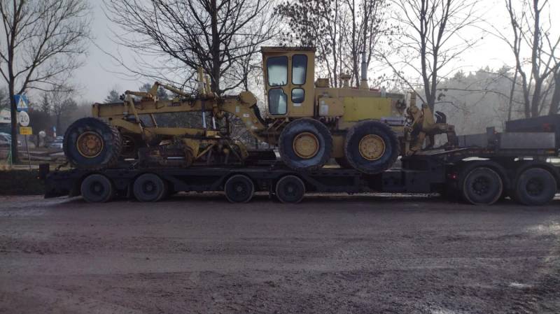 ox_niskopodwoziowy-transport-maszyn-rolniczych-budowlanych-lesny-koparek