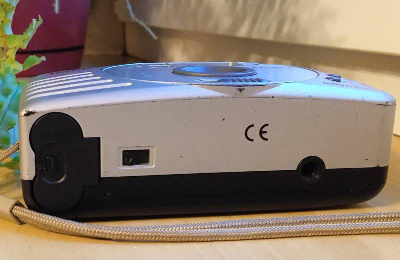 ox_analogowy-aparat-fotograficzny-icam-gratis-nowe-etui