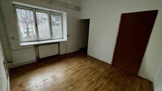 ox_lokal-80-m2-ul-zamkowa-cieszyn-150-m-od-granicy