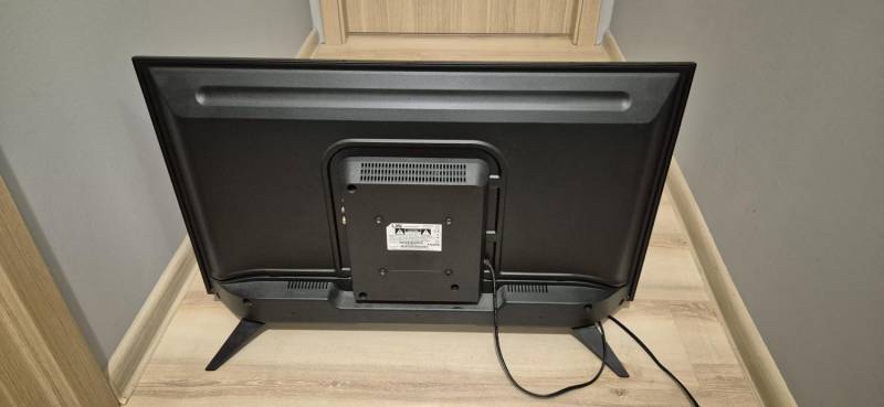 ox_telewizor-led-lin-smart-dvbt-2-32-cale