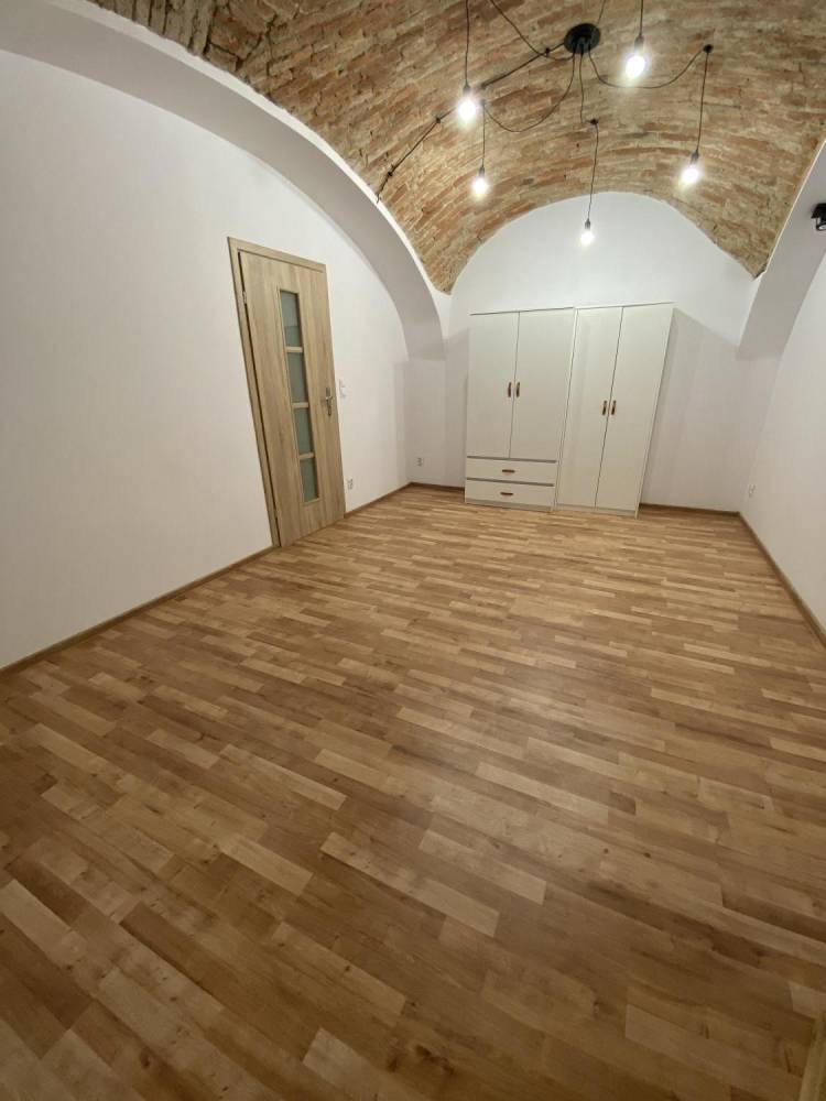 ox_do-wynajecia-mieszkanie-34-m2-centrum-cieszyna