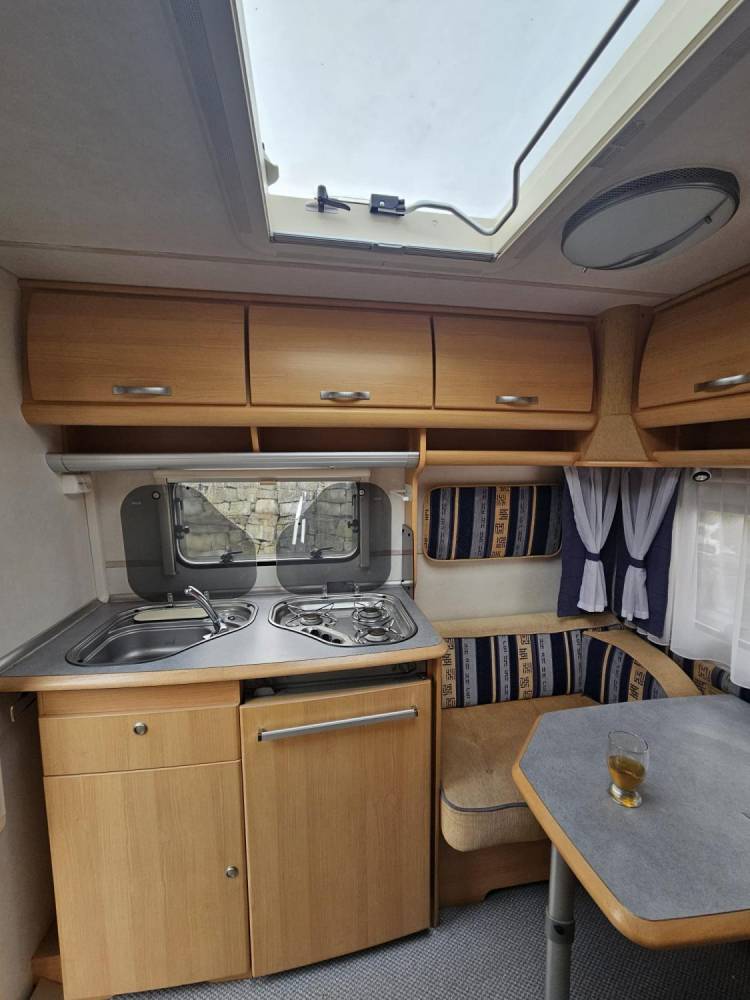 ox_przyczepa-tec-travel-king-390-htf-2005-rok-zadbana