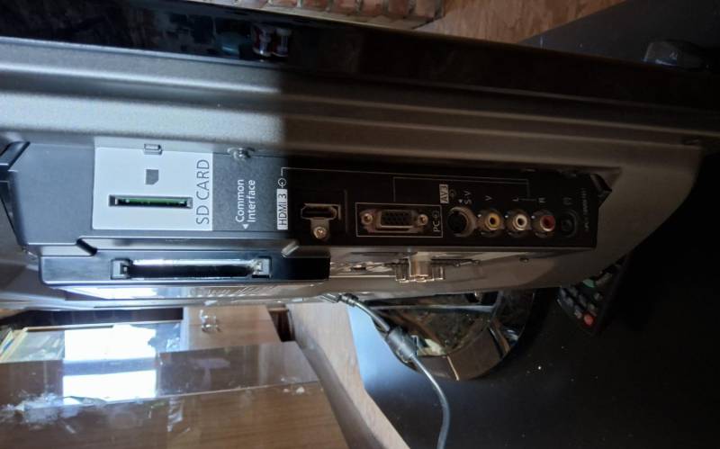 ox_telewizor-panasonik-viera-plazma-42-cale