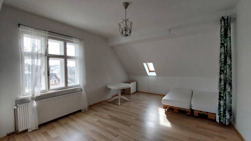 ox_sprzedam-mieszkanie-30-m2-cieszyn