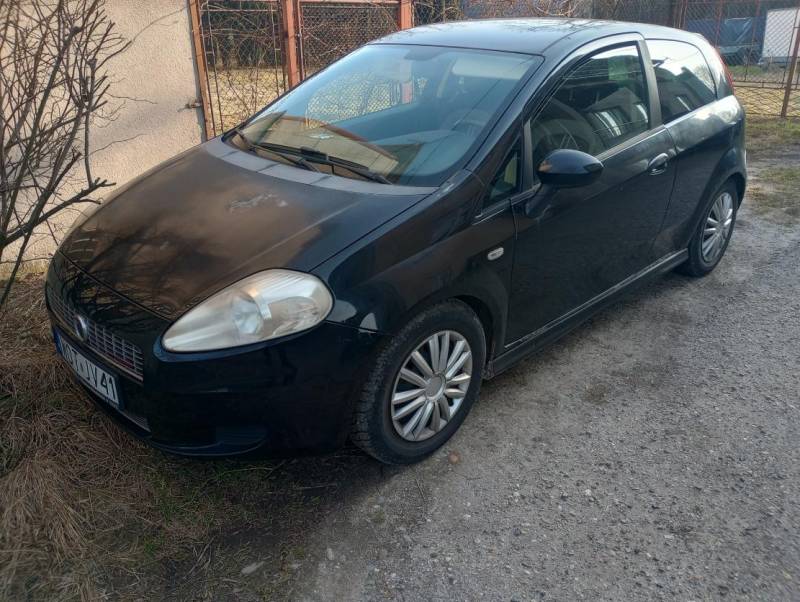 ox_13-multijet-75km-grande-punto-2009-tylko153000kilom