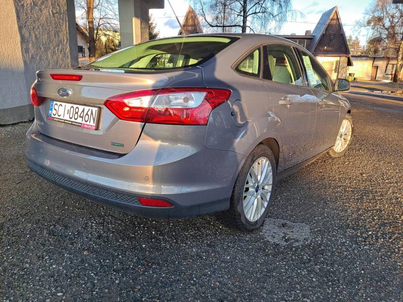 ox_ford-focus-10-ecoboost-sync-edition-50tys-km2014r