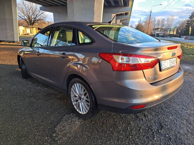 ox_ford-focus-10-ecoboost-sync-edition-50tys-km2014r