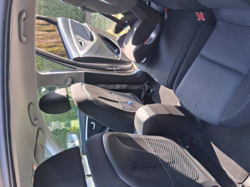 ox_hyundai-i30-2016r-16-crdi-diesel
