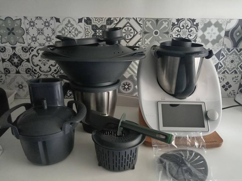 ox_robot-kuchenny-vorwerk-thermomix-tm7-i-thermomix-tm6-oraz-akcesoria