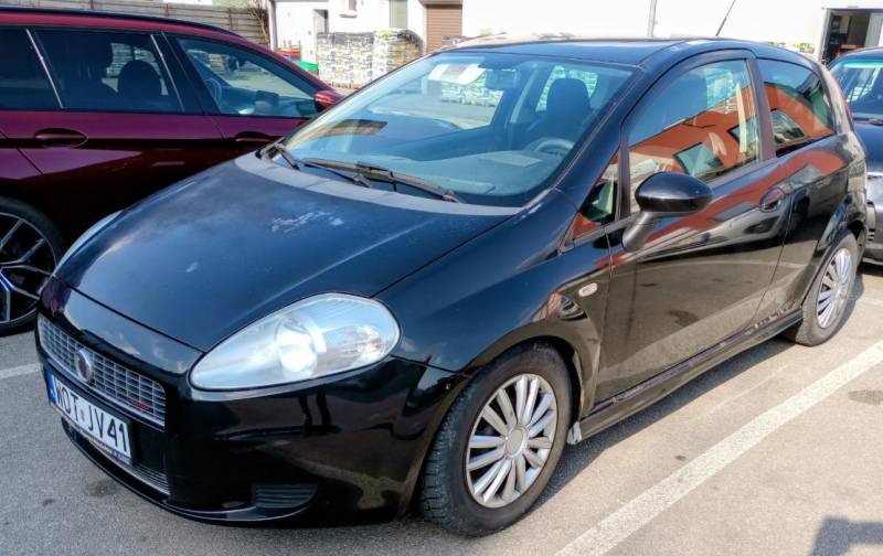 ox_13-multijet-75km-grande-punto-2009-tylko153000kilom