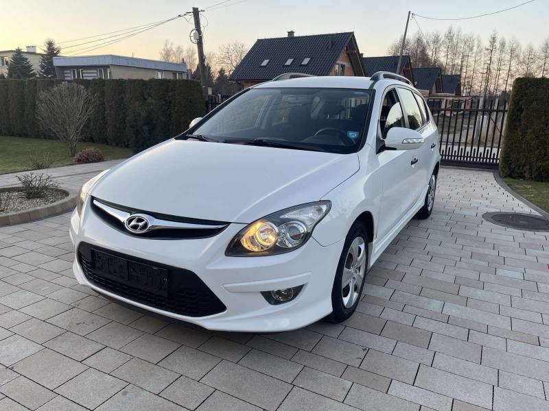 ox_sprzedam-hyundai-i30-14-benzyna-2012r-klima