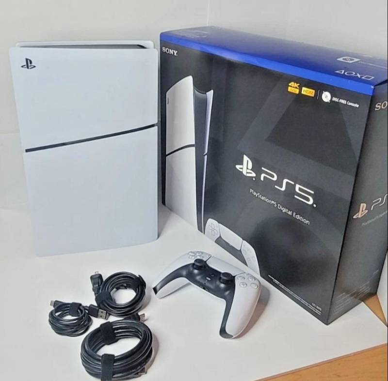 ox_sony-playstation-ps5-pro-ps5-slim-microsoft-xbox-series-x-2tb