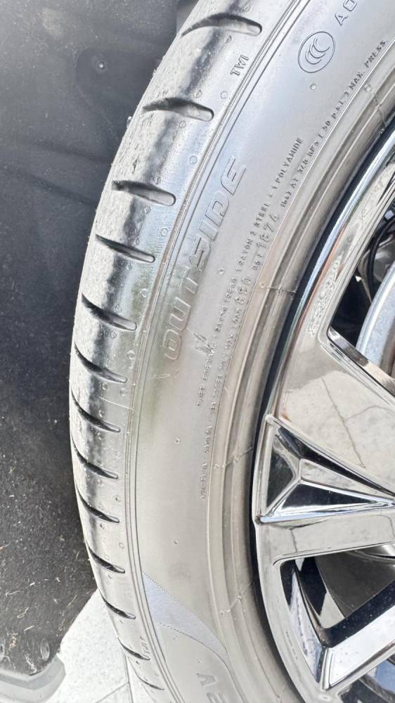 ox_opony-pirelli